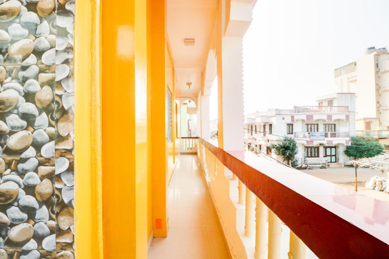 Spot On 68703 Delight Inn Puri Luaran gambar